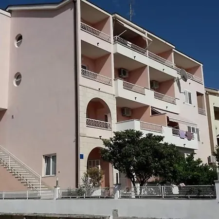 Katrin 101 Apartman *