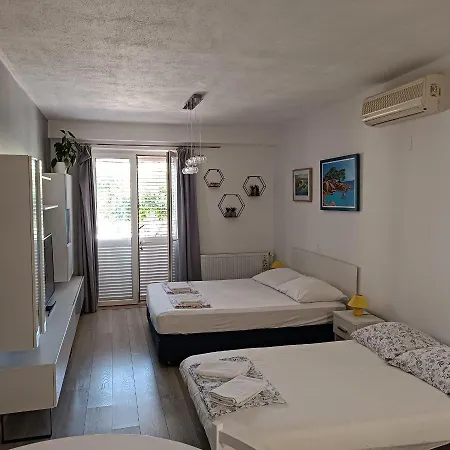 Katrin 101 Tučepi